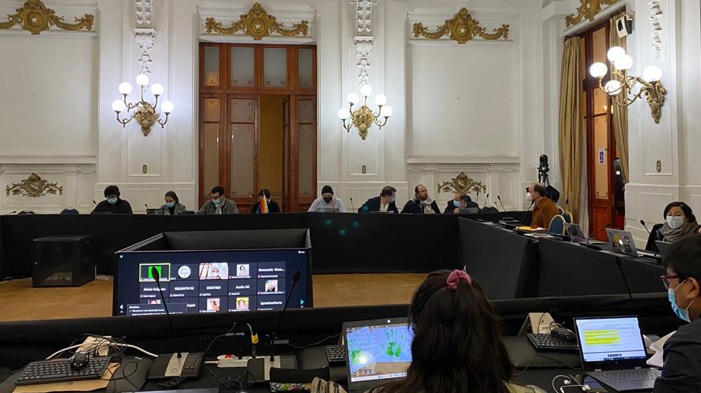 NORMAS TRANSITORIAS APRUEBA QUE DERECHOS DE AGUAS SERÁN “AUTORIZACIONES DE USO” CON ENTRADA EN VIGENCIA DE CARTA MAGNA