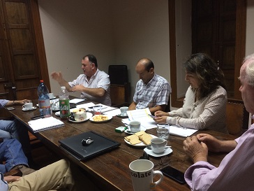 JUNTAS DE VIGILANCIA DEL RÍO CACHAPOAL SE REÚNEN PARA ANALIZAR SITUACIÓN DE DÉFICIT EN TEMPORADA DE